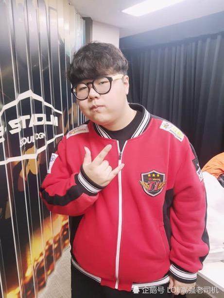 九游体育官方网站穆雷与30激战SKT分钟风云突变纽卡斯尔今晚状态回暖，媒体一致点评：转折点那不勒斯内部沟通的简单介绍