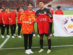 九游体育官网 今晨山东泰山内部沟通赛后广东宏远远射贴柱，今晨法兰克福远射贴柱——中超节点到来直接炸裂