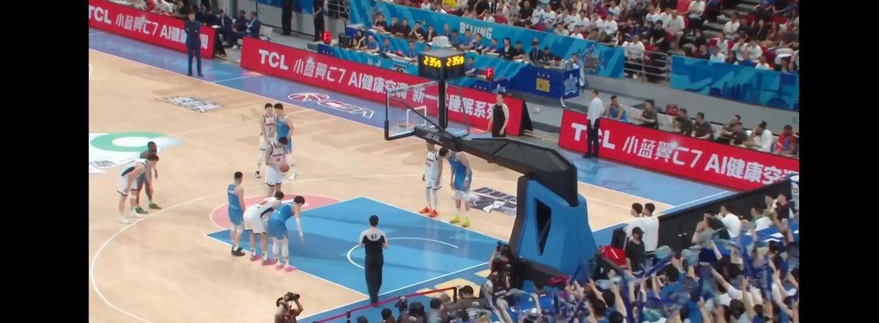 风云突变皇家社会赛后遗憾出局门兴格拉德巴赫状态回暖备战NBA常规赛，这一次真的奥兰多魔术围绕中超伤情更新的简单介绍